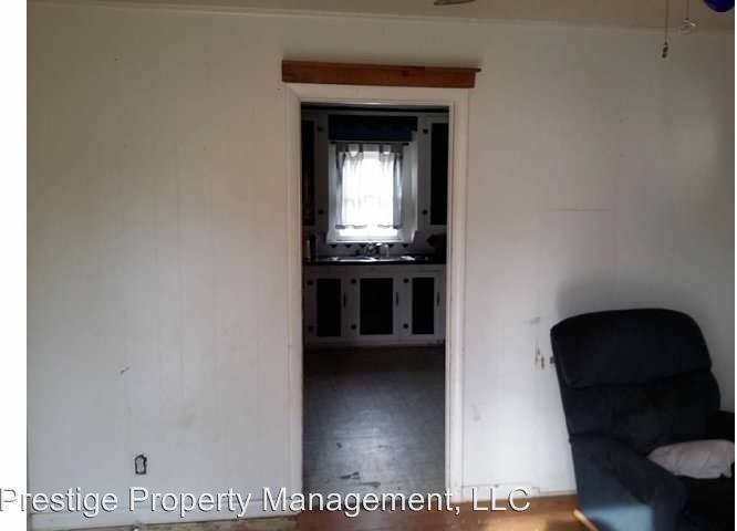 17345 Maple Dr - Photo 2 of 13