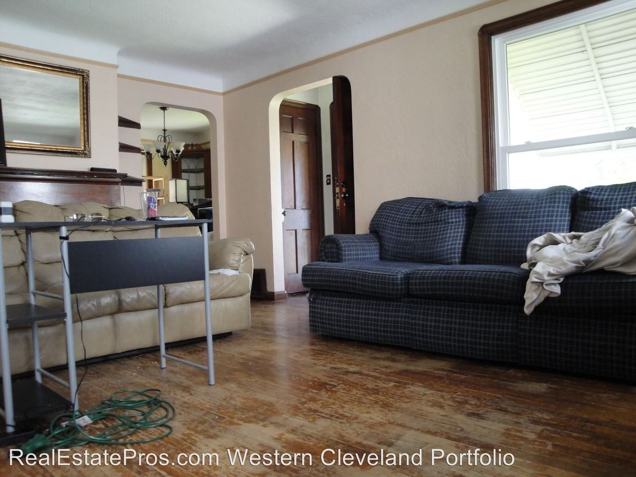 3259 W 142nd St - Photo 2 of 49