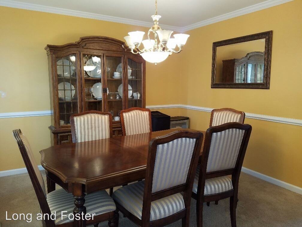 100 Majesty Ct - Photo 3 of 16