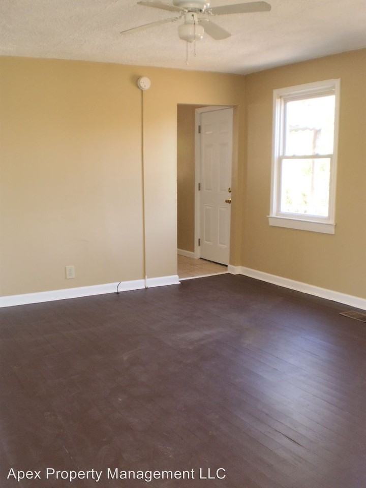 2005 Amanda Ct - Photo 2 of 14