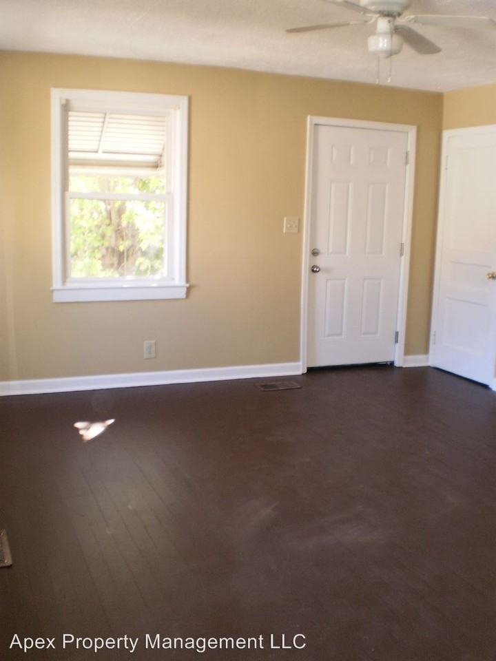 2005 Amanda Ct - Photo 3 of 14