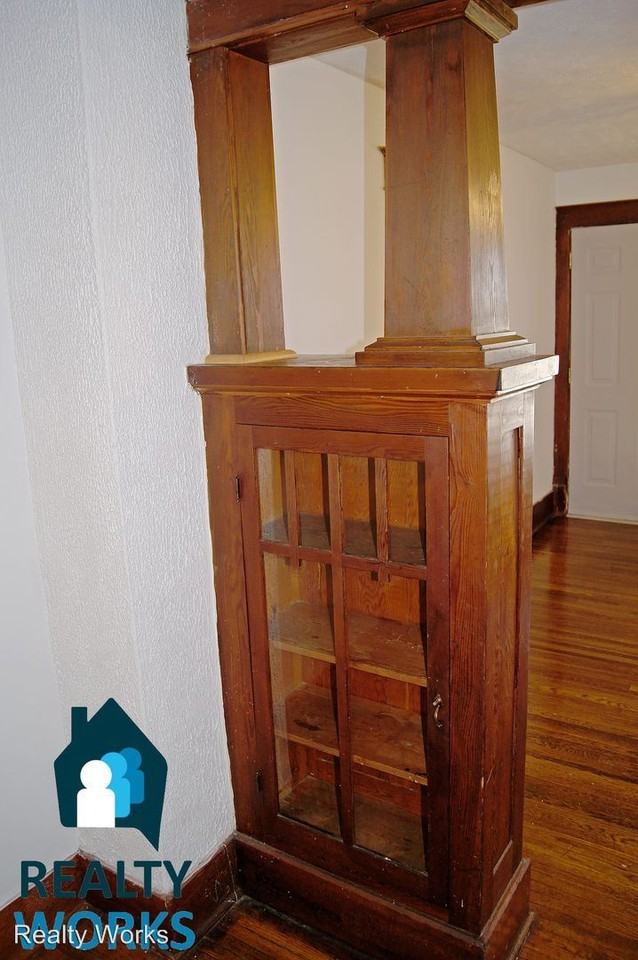 109 L St - Photo 3 of 16