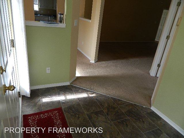 386 Mirabelle Dr - Photo 3 of 17