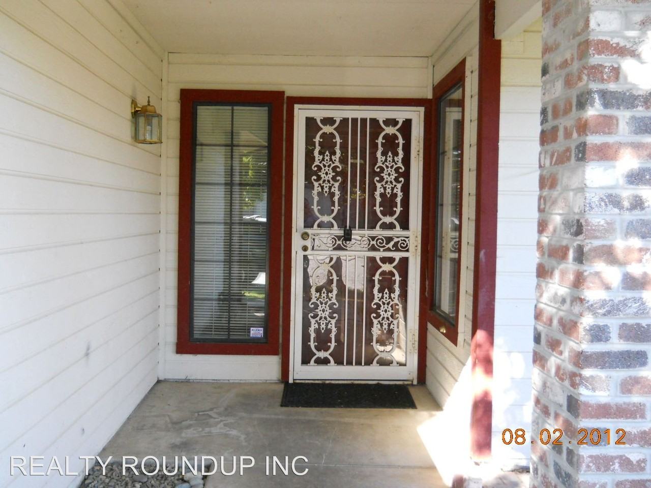 1001 Cedar Canyon Cir - Photo 2 of 9