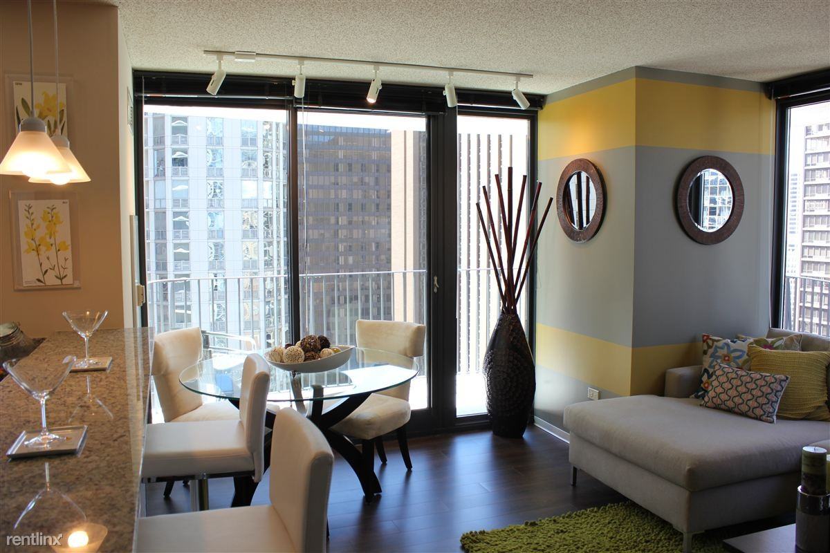 225 N Columbus Dr - Photo 2 of 18