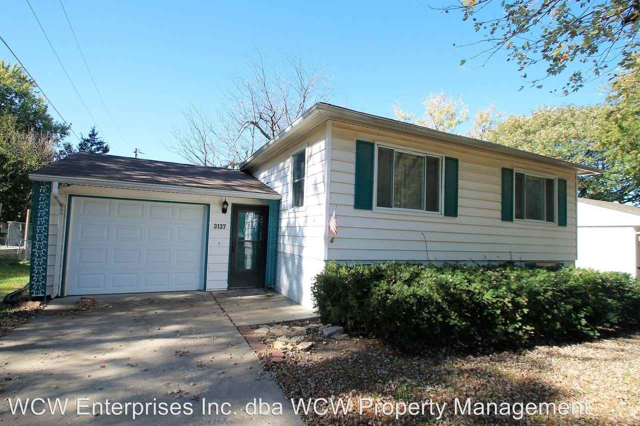 3137 SW Crest Dr - Photo 3 of 21