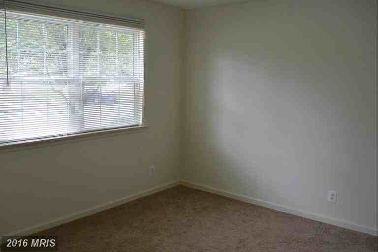604 Kensington Dr - Photo 3 of 30
