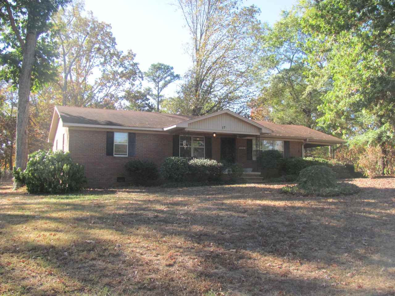 77 Vickie Ln - Photo 2 of 19