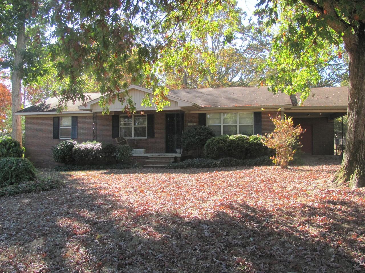 77 Vickie Ln - Photo 3 of 19