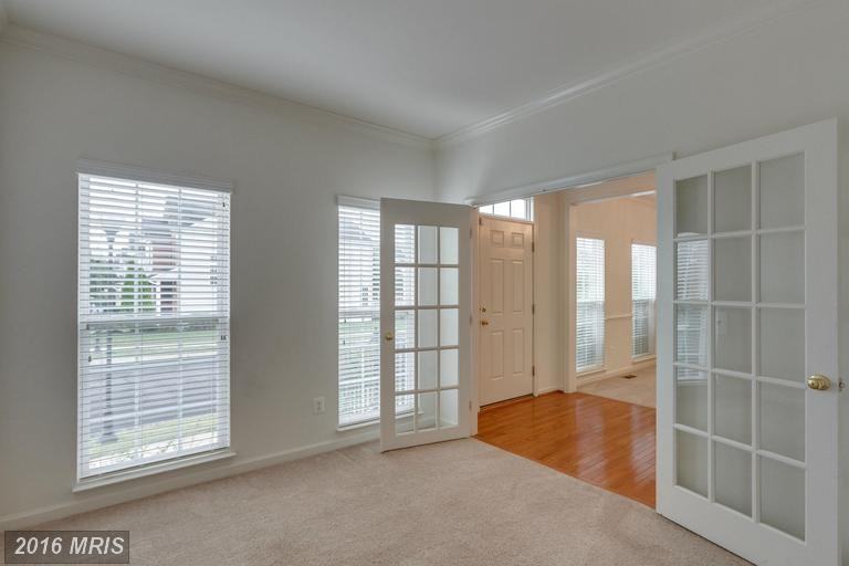 17100 Loftridge Ln - Photo 3 of 30