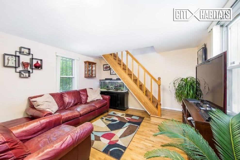 124 4th Place - Photo 2 of 4