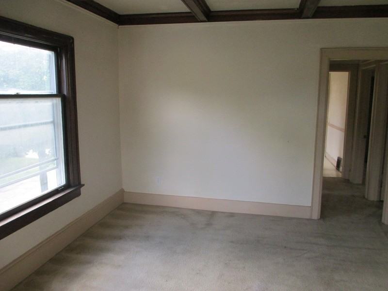 2605 N 37th St - Photo 2 of 11