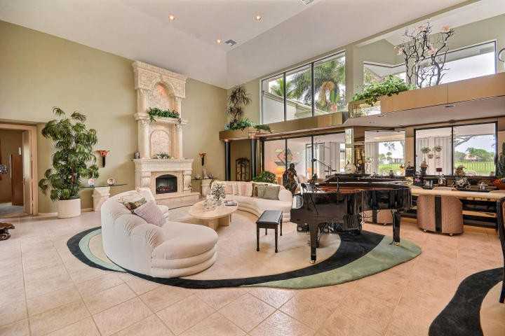 4825 Bocaire Blvd - Photo 3 of 8