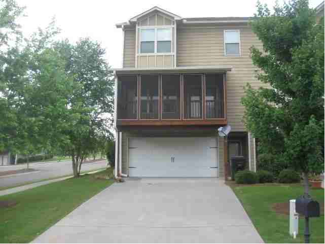 401 Royal Cres Ln E #401 - Photo 2 of 21