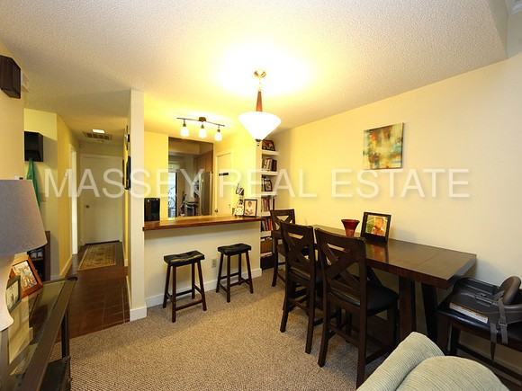 1 Vauxhall Pl - Photo 3 of 5