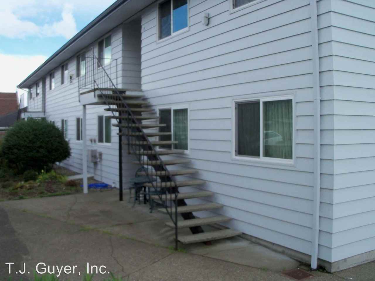 312 E Broadway Ave - Photo 3 of 3
