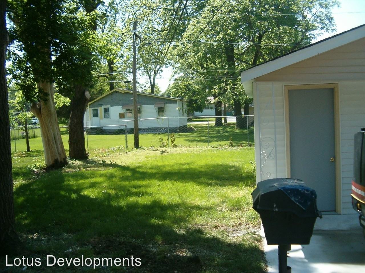 14526 Ridgeway Ave - Photo 2 of 5