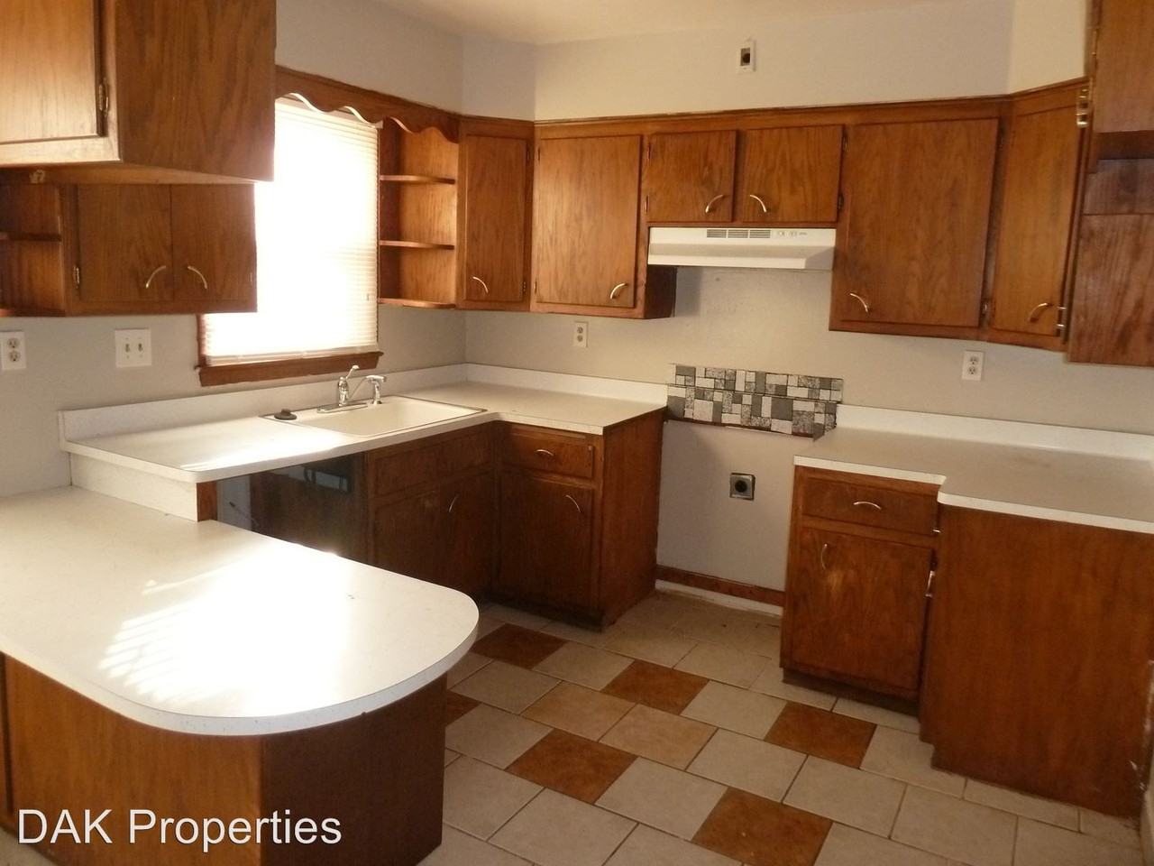 8707 W Eggert Pl - Photo 2 of 12