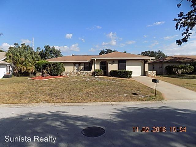 8740 Elm Leaf Ct - Photo 3 of 15
