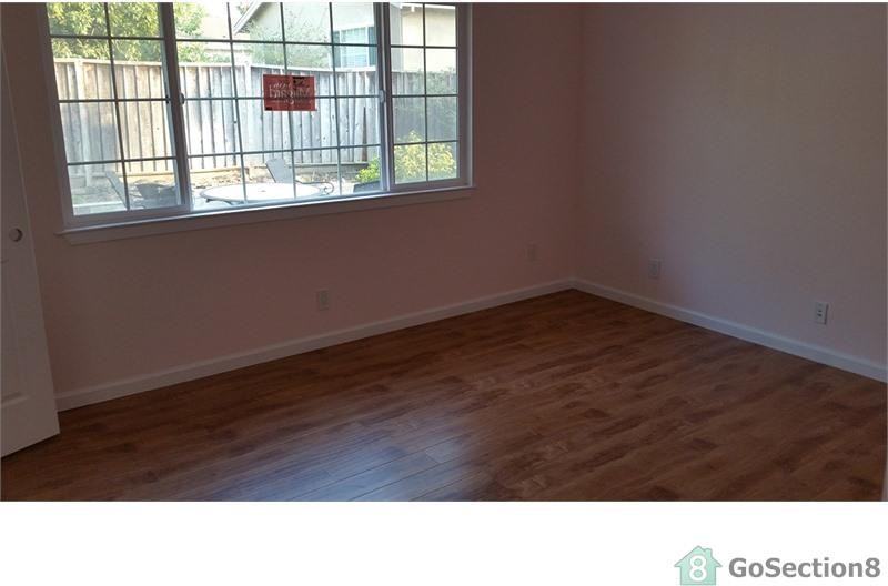 3414 Trafalgar Pl - Photo 3 of 6