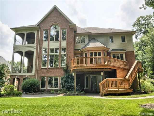 5580 Kirkridge Trail - Photo 2 of 11