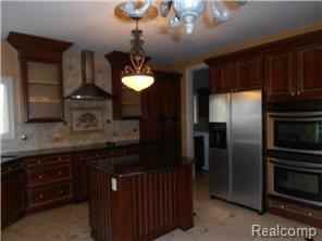 3358 Paramount Ln - Photo 2 of 11