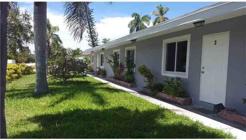 1098-1000 NE 2nd Ave #107 - Photo 3 of 8