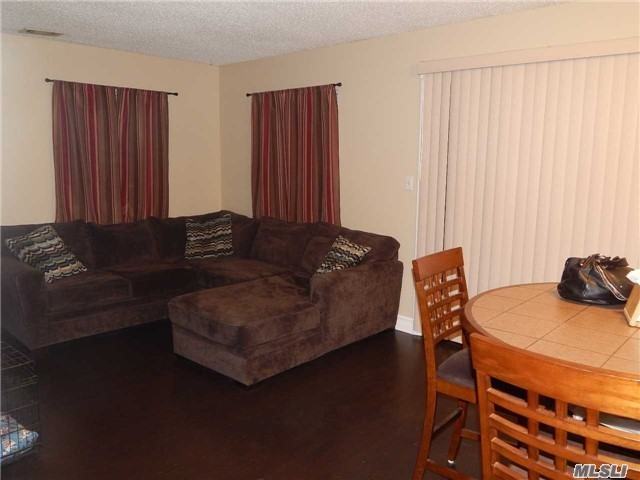 306 Fairview Cir - Photo 3 of 11