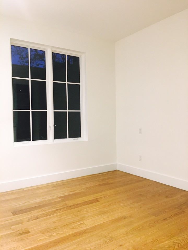 75 Ralph Avenue #02c