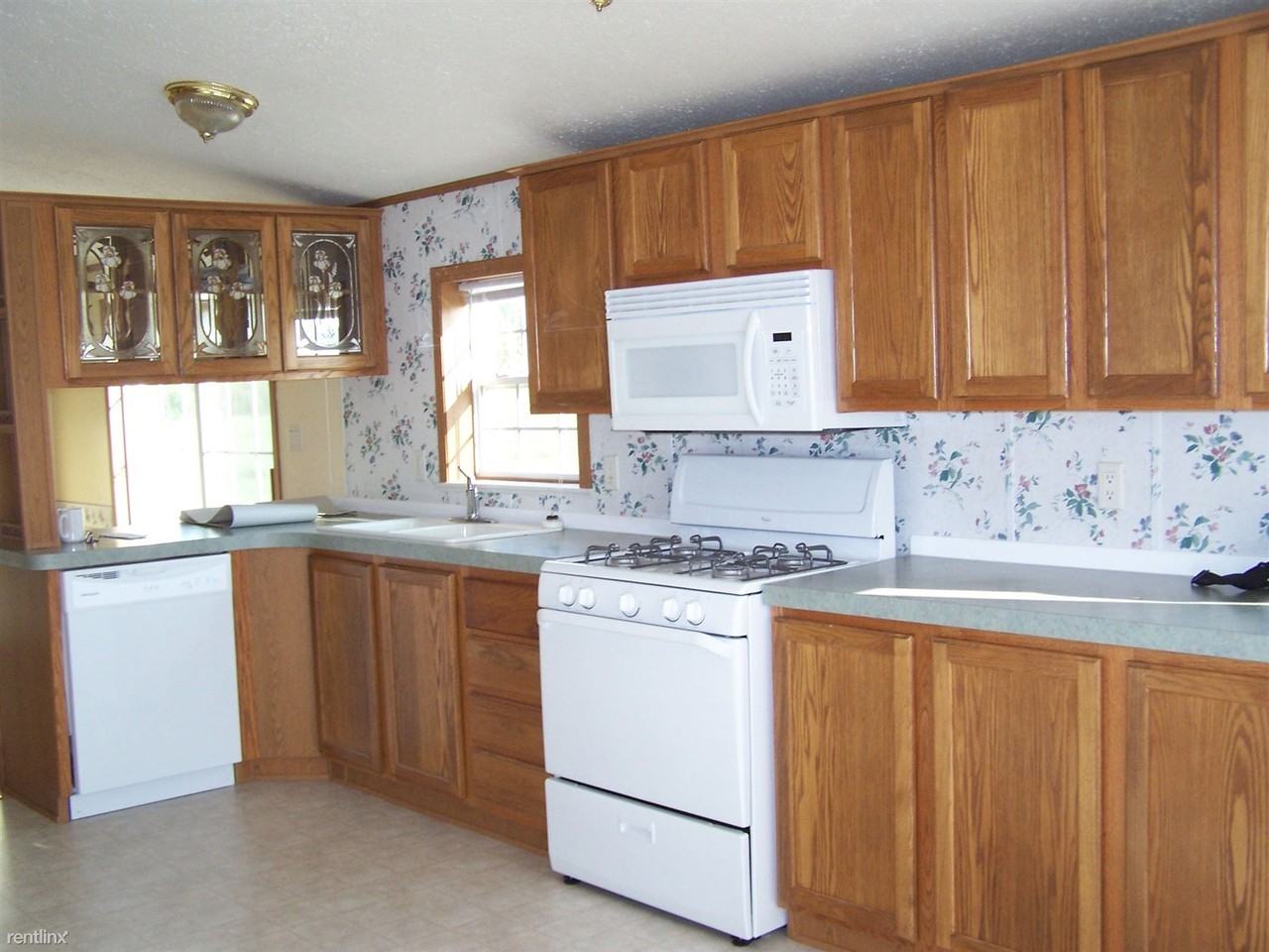 15889 Cement City Rd - Photo 3 of 10