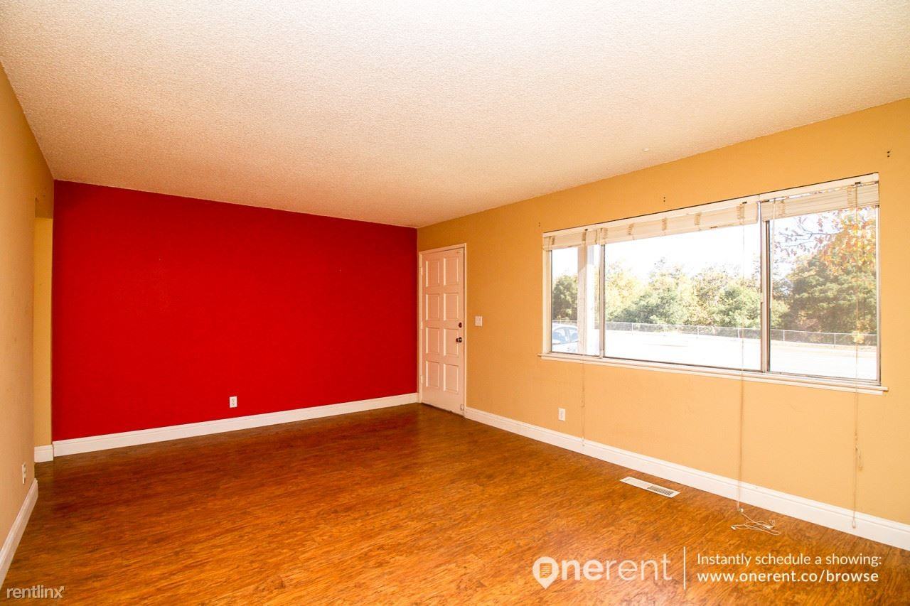 5883 Camden Ave - Photo 3 of 13