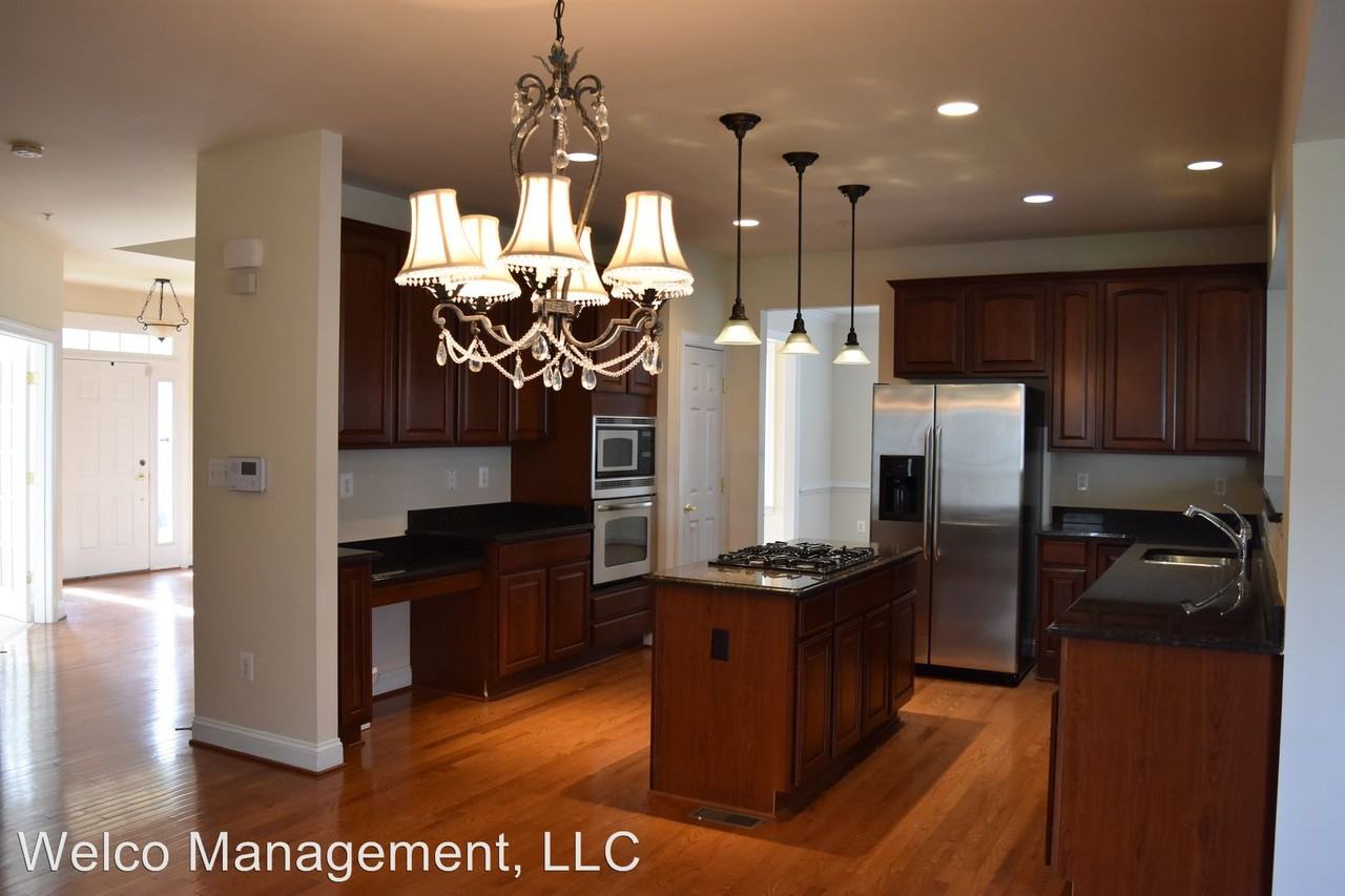 11804 Meadowland Dr - Photo 2 of 26