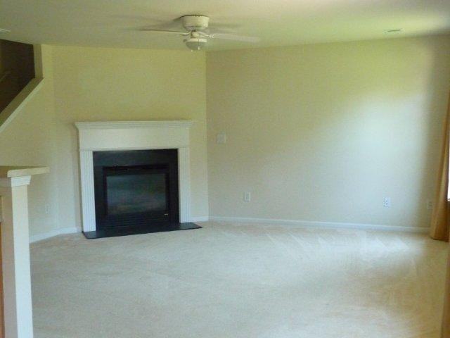 7846 The Lakes Point - Photo 3 of 14