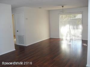 863 Levitt Pkwy - Photo 3 of 13