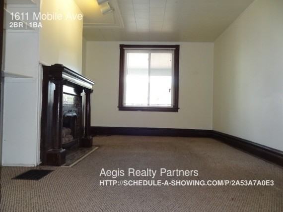 1611 Mobile Ave - Photo 2 of 16