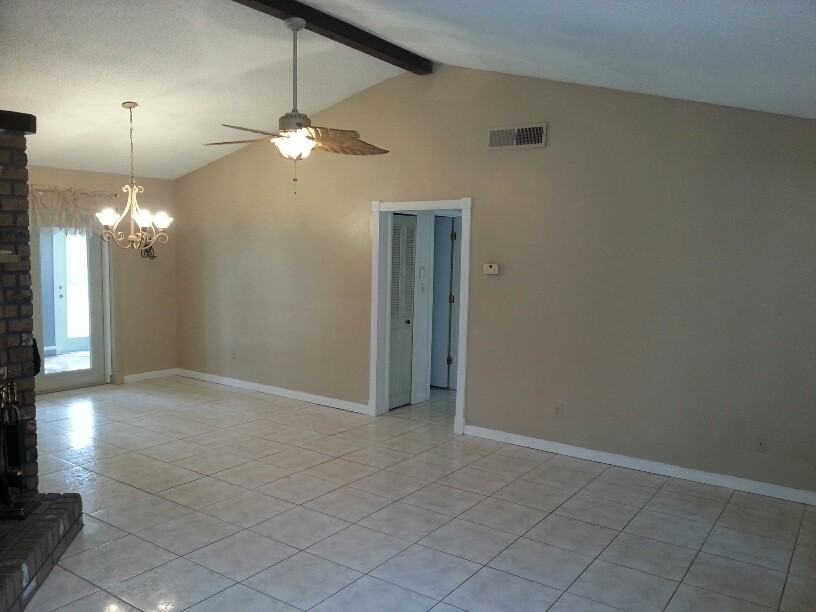 115 Elderwood St - Photo 3 of 11