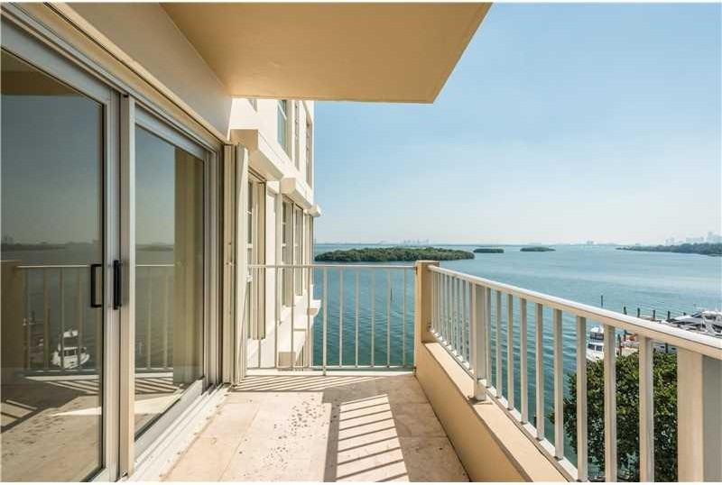 880 Biscayne Blvd #7FJ - Photo 2 of 8