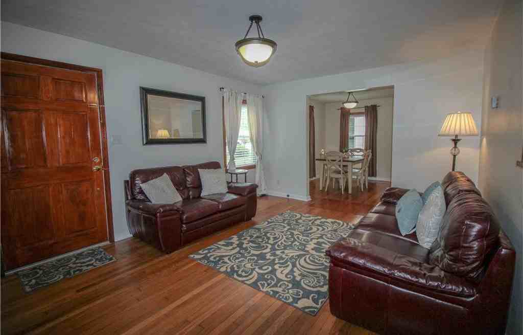 6632 MacCorkle Ave SE - Photo 2 of 19