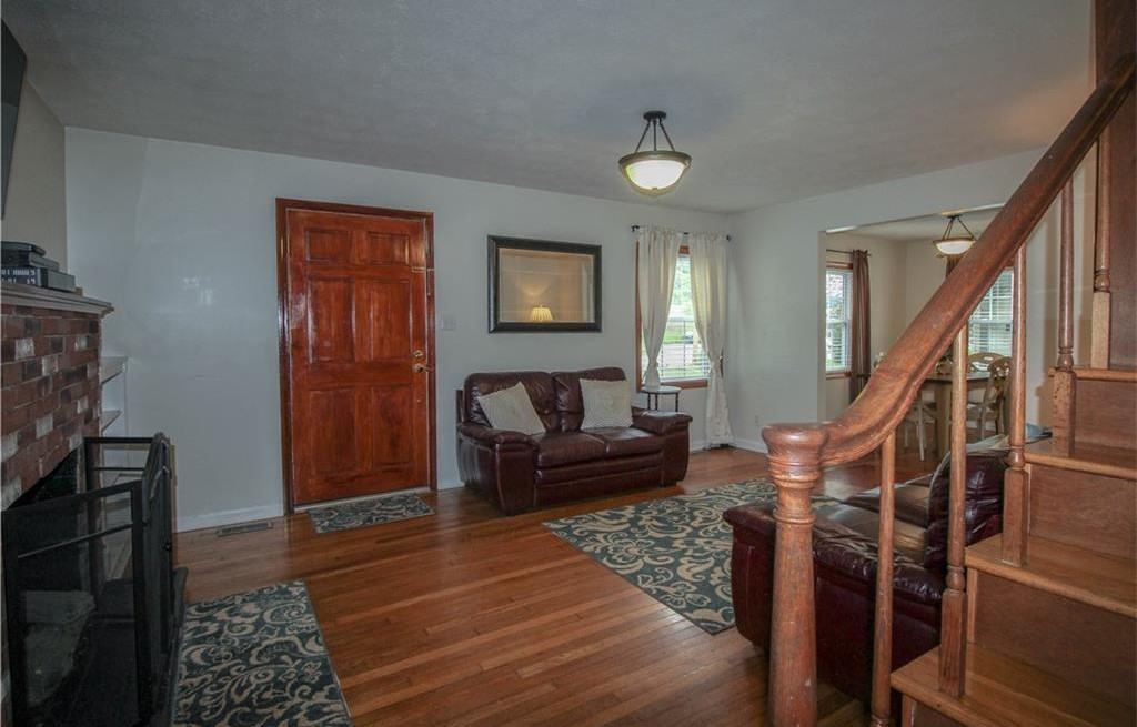 6632 MacCorkle Ave SE - Photo 3 of 19