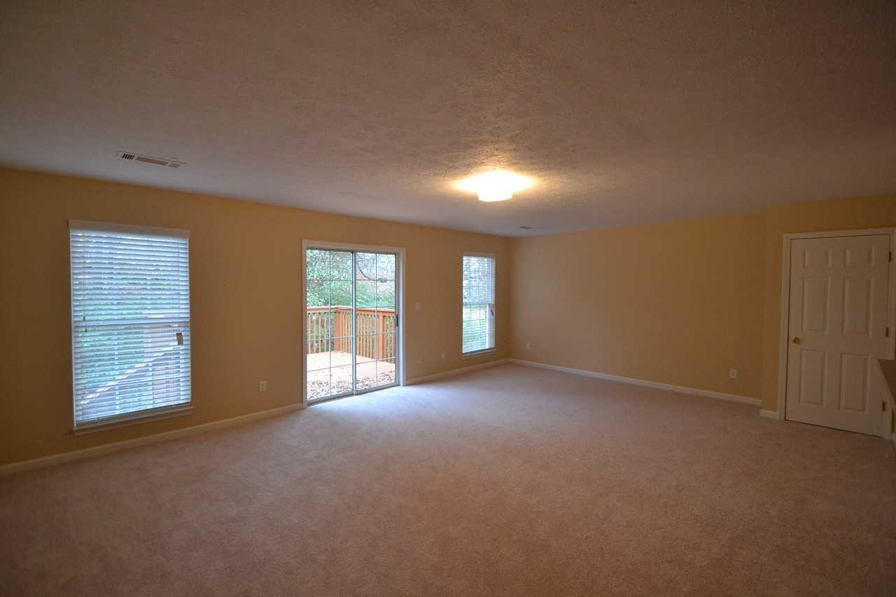527 Glendale Rd - Photo 2 of 8