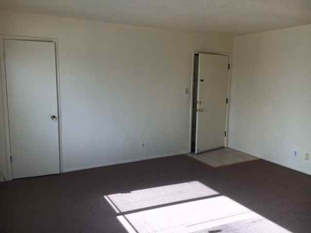 611 S 21st St - Photo 3 of 6