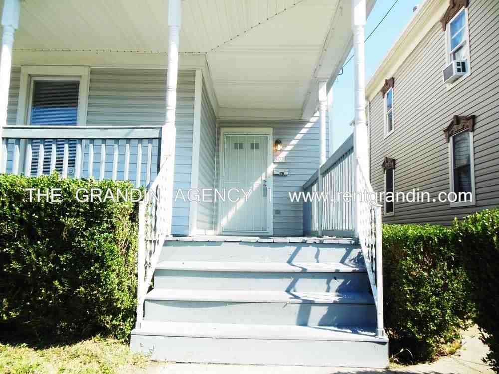 807 Gilmer Ave NW - Photo 3 of 32