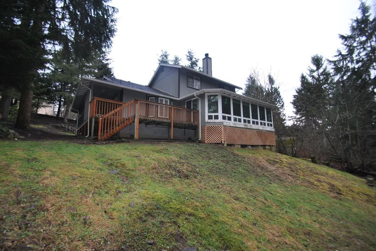 11012 195th Ave E - Photo 2 of 13