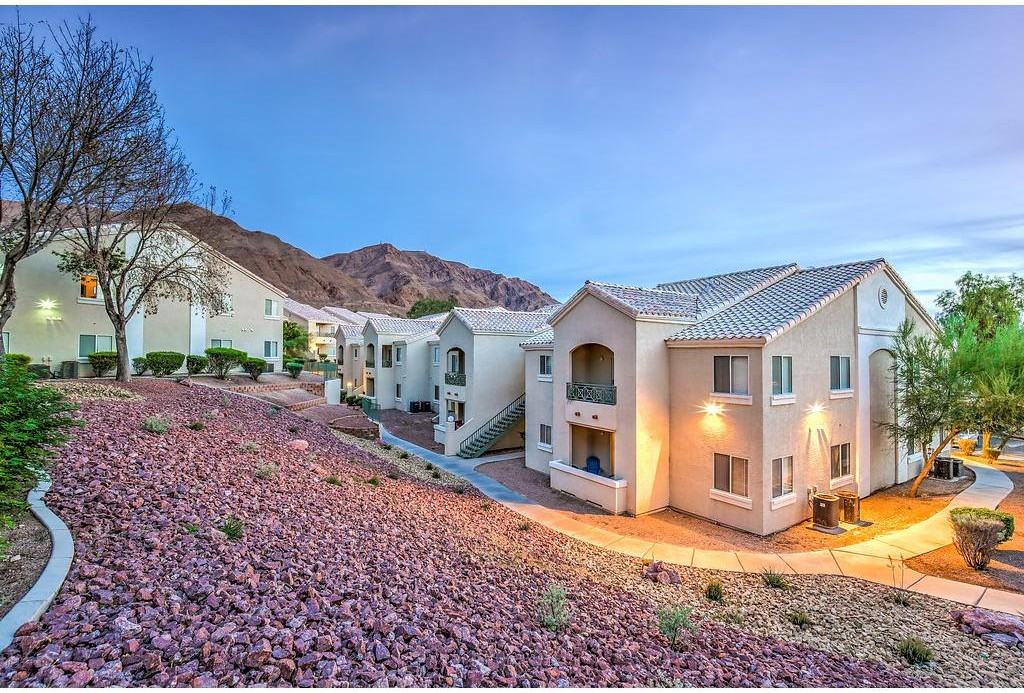 Avion at Sunrise Mountain - Photo 3 of 20