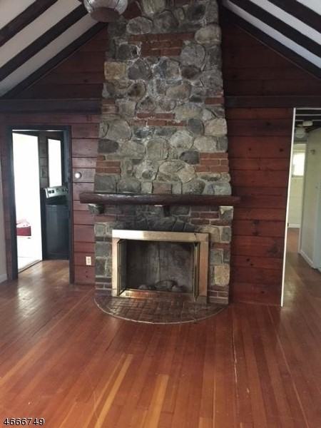 555 W Shore Trail - Photo 3 of 5