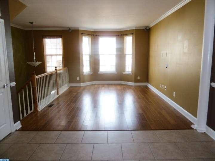 704 Beech Ct - Photo 3 of 22