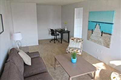 133 Woodside Ave - Photo 3 of 8