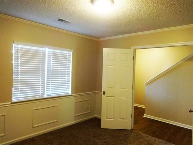 259 Tall Pines Rd - Photo 3 of 20