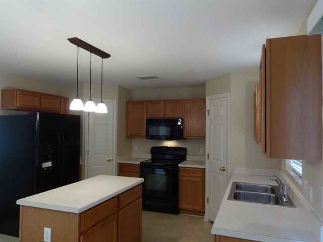 1358 Mycroft Dr - Photo 3 of 24