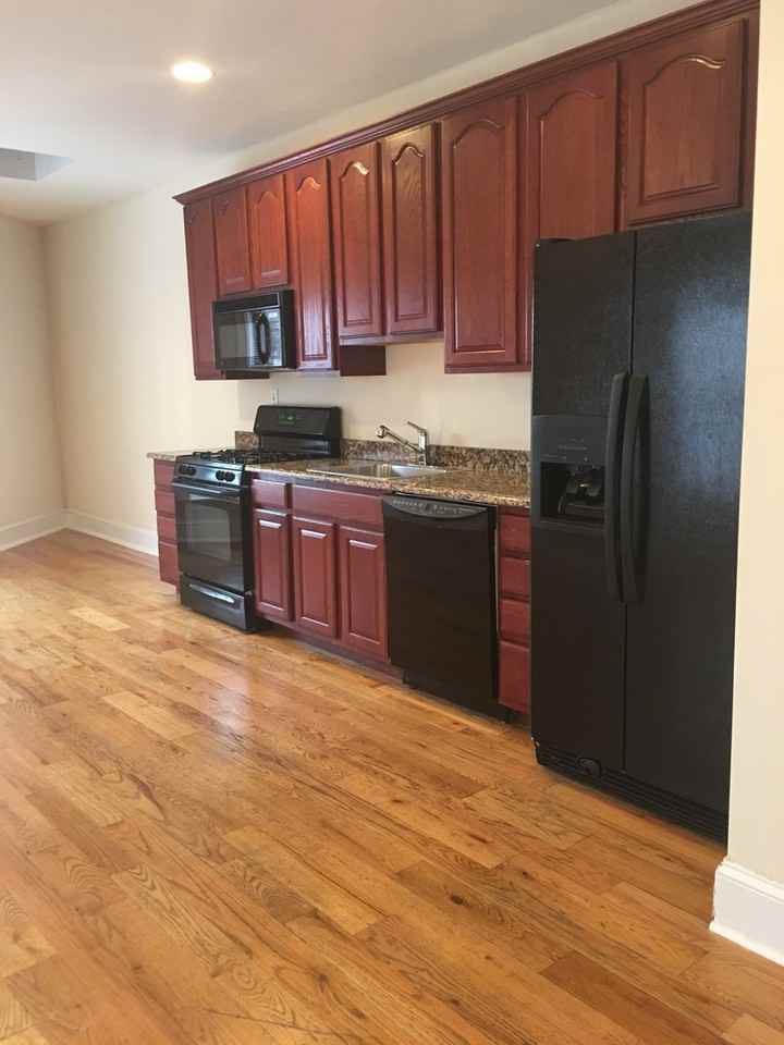 THE ANNEX - Photo 3 of 10